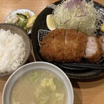 とんかつ 美濃屋 - ご飯とスープとお新香、どれも美味しい