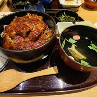 ひつまぶし名古屋備長 大名古屋ビルヂング店 - 肝吸い付きはプラスα