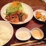 鈴木食堂 - 生姜焼き定食
