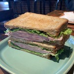 常陸野ブルーイング・ラボ マーチエキュート神田万世橋店 - ハムサンド