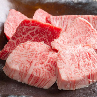 Check out the hidden popular menu items such as “Wagyu Beef Cut Off”!