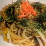 社 - 素朴な焼きそば