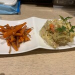 おでんとおばんざい魔法のたまご - イカ人参、うち豆のポテサラ風