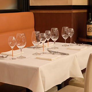 [5 minutes from Roppongi 1-chome Station] A chic space that feels like a Parisian Bistro