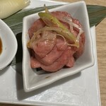 最飛びヒレ家 馬喰一代 名古屋EAST - ユッケ