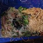 イム アロイ - ヤムウンセンとパッタイ