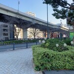 HAYAKAWA coffee - アイガーデンテラス前の通りを右へ