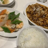 Szechwan Cuisine & Wine 四川料理 御馥 中之島ダイビル店 -  Szechwan Cuisine & Wine 四川料理 御馥 中之島ダイビル店 -