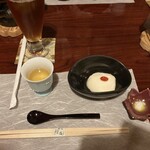 松籟庵 - 先付けの豆腐と食前酒