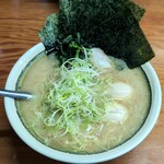 カマリヤ 大将 - ラーメン（中）＋味付玉子*2＋のり増