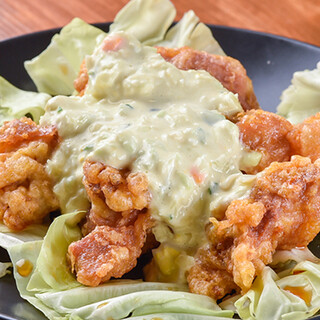 Providing the authentic taste of Miyazaki ♪ "Chicken Nanban" can be enjoyed by both children and adults