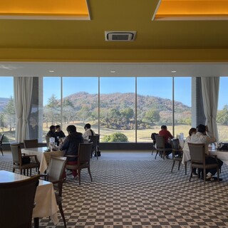 カントリークラブ ザ・レイクス レストラン_2