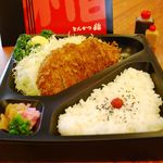 とんかつ稲 - 「稲」の味をご家庭でも味わえます。お電話にてお時間をご指定くだされば、出来立てをご用意いたします。