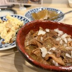 Motsuyaki Haru - モツ煮、マカポテ