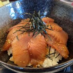 ごはん処 花季 - まぐろ漬け丼 1600円。