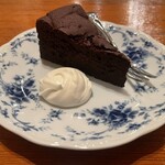 十一房珈琲店 - 2023.12.08 (金)   ガトーショコラ　500円（税込）
