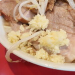 ラーメン二郎 - ニンニク少し