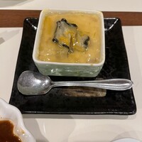 ヒル薬膳粥・ヨル貝料理カイノクチ - 茶碗蒸しにも牡蠣が