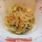 酒蔵 力 - お通しは中華サラダ