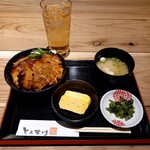 Butadon Shabushabu Tonsuke - ロース豚丼 900円(小盛セット 50円)