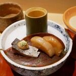 銀座 しのはら -  〆鯖炭火焼き胡麻味噌がけ　 帆立貝のウィスキー醤油漬け