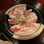 焼肉大門 - 
            ●豚カルビ（塩、味噌）　530円　✕2