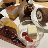 フォルク キッチン オールデイダイニング  - 