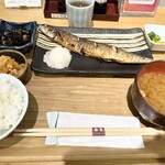 金粂 - 秋刀魚定食1400円税込