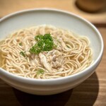 日本料理FUJI - ■本日の魚と天城シャモの、お出汁ラーメン
      ガラにもなく、大盛りにしちゃいました(^^)
      このスープ、「んまっ！」ってなる、最強〆ラーメン。