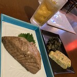 居酒屋 しじみちゃん - 茄子の味噌炒め＋卵焼き、マグロの湯引き