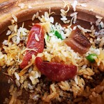 南粤美食 - 「腸詰め干し肉貝柱釜飯」