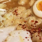 塩そば専門店 桑ばら - オマールとカワハギと牛ホルモンの味噌