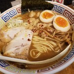 塩そば専門店 桑ばら - オマールとカワハギと牛ホルモンの味噌