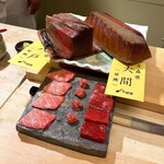 Sushi Ryuuma - 熟成20日の八戸のマグロ＆熟成40日の大間のマグロ。