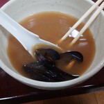 青龍 - ⑦ムラサキイガイ（ムール貝）の味噌汁