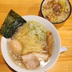 らぁ麺 まっちゃん - 塩らぁめん+味玉とねぎ飯(小)