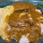 Cafe de Curry - 大ぶりなホロホロビーフがしっかりと