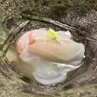 鮨 由う - 