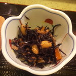 鮨 くり田 - ひじきの小鉢