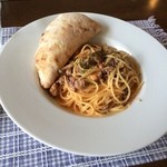 BUONO RISO - パスタランチ
フォカッチャがふんわりでおいしいです！石窯で焼きたてでした (*´ڡ`●)