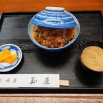 Tamaya - 絶品"お味噌汁"と箸休めのお漬物付き。