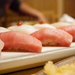 天満鮨 - 〆の寿司！ってめっちゃ食べてます。。