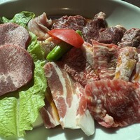 天空焼肉 星遊山 - お食事券+1000円セット