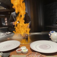 Wolfgang's Steakhouse Teppan - フランベして提供して下さいます。