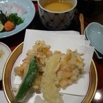 ホテルグランヴィア和歌山　日本料理毬 - クエ膳の天ぷらと茶わん蒸し