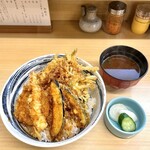 天重 本店 - 天丼　味噌汁、お新香付き