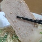 江ちゃんラーメン - チャーシューリフト〜ン♪