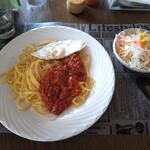 グランママ - 料理写真:ミート　パスタ　サラダ付　450円