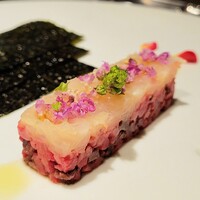 佐賀牛 Sagaya 銀座 - 佐賀牛 内もも肉の昆布〆タルタル 海苔に 乗せていただく