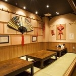 中国料理 恵莉華 -  大勢でもゆったりと座れる、広々とした掘りごたつ席
